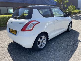 Unfallwagen Suzuki Swift 1.2 airco 2011/8