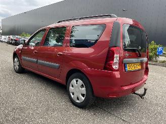 uszkodzony samochody osobowe Dacia Logan 1.6 7persoons 2011/11