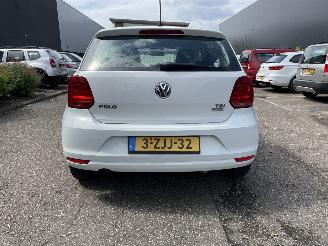 Vaurioauto  passenger cars Volkswagen Polo 1.2 tsi 5drs 2015/3