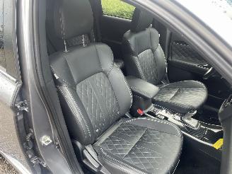 Mitsubishi Outlander 2.4 plug in hybrid picture 12