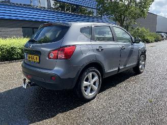 Nissan Qashqai 2.0 104kw picture 4