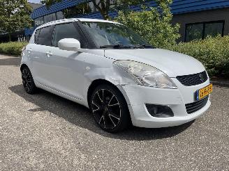 Coche accidentado Suzuki Swift 1.2 5drs clima 2011/5