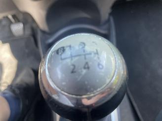 Toyota Yaris 1.3 5drs picture 14