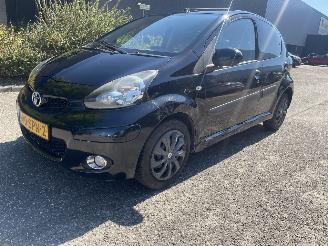 Toyota Aygo 5drs airco nav. picture 6
