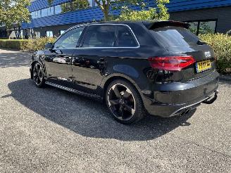 damaged passenger cars Audi A3 1.4 tsi aut.s-line 2015/1
