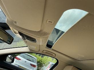 BMW 5-serie 528 high-exe sedan picture 15