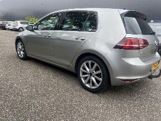 Coche accidentado Volkswagen Golf 1.6 tdi 81kw 2013/10