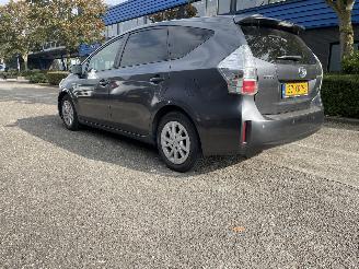 Schadeauto Toyota Prius 1.8 hybrid plus 7pers 2012/10