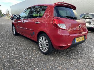 krockskadad bil auto Renault Clio 1.2 5drs 2010/11