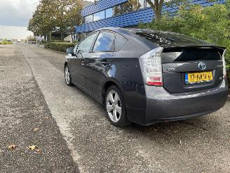 Vaurioauto  passenger cars Toyota Prius 1.8 hybrid 2010/5