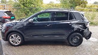 Schadeauto Volkswagen T-Cross LIFE ..AUTOMAAT.. 2024/7