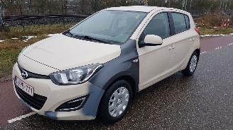 Hyundai I-20 AUTOMAAT picture 2