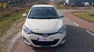 Hyundai I-20 AUTOMAAT picture 4
