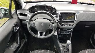 Peugeot 208 110PK  6-bak picture 14