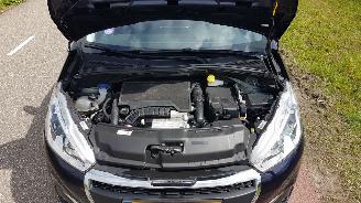 Peugeot 208 110PK  6-bak picture 13