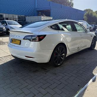 krockskadad bil auto Tesla Model 3 performance 340kw 2019/12
