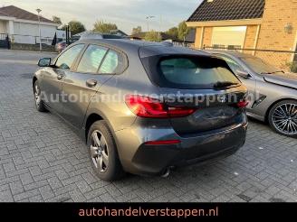 Damaged car BMW 1-serie  2020/8