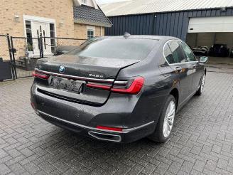 Damaged car BMW 7-serie  2019/9