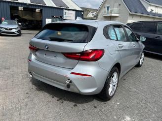 Coche accidentado BMW 1-serie i Advantage  DAB-Tuner ScheinLED 2021/5