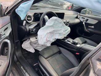 Mercedes Cla-klasse 180d Shooting Brake AMG Panorama picture 16