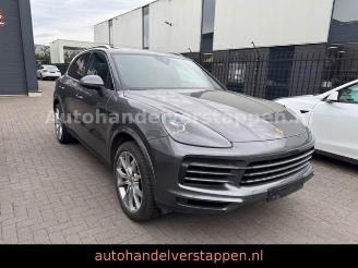 Auto incidentate Porsche Cayenne 3.0L 250KW Pano Leder LED 2019/5