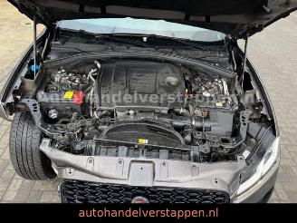 Jaguar F-Pace P400e R-DYNAMIC S AWD Pano picture 15