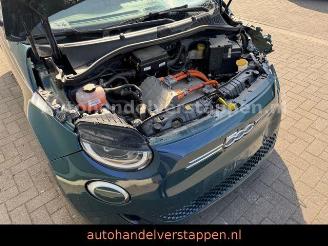 Fiat 500E 500 e La Prima 87KW  Cabriolet picture 19