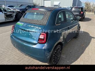 Voiture accidenté Fiat 500E 500 e La Prima 87KW  Cabriolet 2020/12