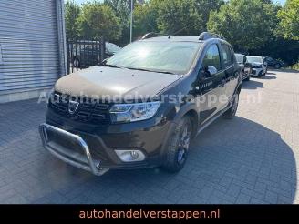 Damaged car Dacia Sandero II Stepway Celebration 2017/5