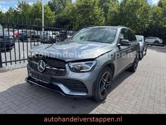 škoda osobní automobily Mercedes GLC 200 d 4Matic AMG Sport Pano AHK 2021/7