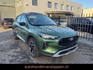 Schadeauto Ford Kuga Plug-In Hybrid Active X Auto 178KW 2024/12