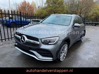 Schadeauto Mercedes GLC 300e 235KW 4Matic AMG Sport 2021/9