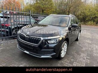 Vaurioauto  passenger cars Skoda Kamiq Ambition 1.0TSI Clever 81KW 2022/12