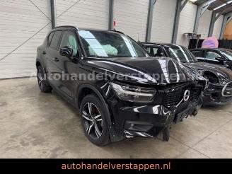 Coche accidentado Volvo XC40 T3 R Design Sport 120KW Leder Navi 2021/4