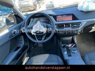 BMW 1-serie d Advantage Aut7G Live Cockpit LED Navi picture 15