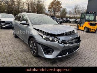 skadebil auto Kia Cee d Ceed Sportswagon Plug-in Hybrid Business Line 2023/12