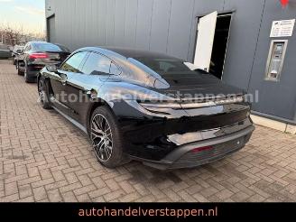 Damaged car Porsche Taycan 350KW Panorama-Glasdach Leder 20zoll 2021/10