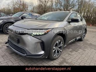 Coche accidentado Toyota bZ4X 71,4 kWh Dynamic Business 2024/6