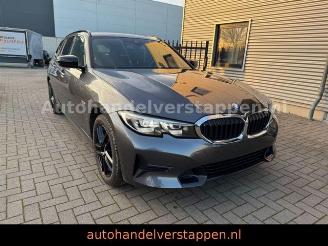 Damaged car BMW 3-serie 20e ''Sport Line'' Touring Navi Leder CAM 2022/6