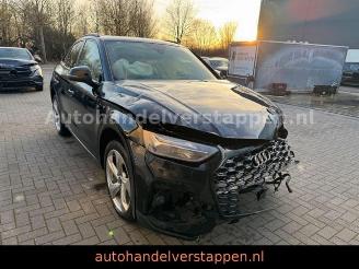 krockskadad bil auto Audi Q5 Sportback 35 TDI S line Sport Panorama 2023/2