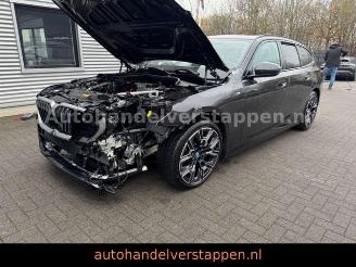 BMW i5 Touring 40 eDrive M Sport 250KW AHK Harman picture 17