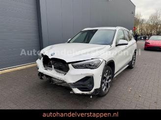 damaged passenger cars BMW X1 sDrive 18i xLine 103KW Leder Navi LED Facelif 2019/11