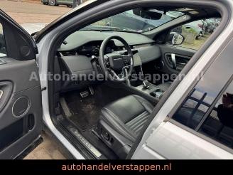 Land Rover Discovery Sport P300e Dynamic SE AWD picture 15