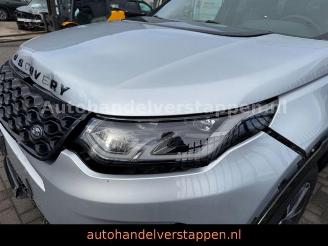 Land Rover Discovery Sport P300e Dynamic SE AWD picture 3