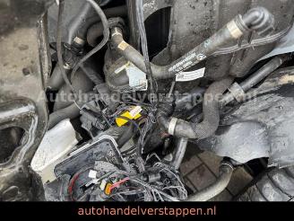 BMW X2 20i sDrive M Sport Pano HUD LED VOLL picture 17