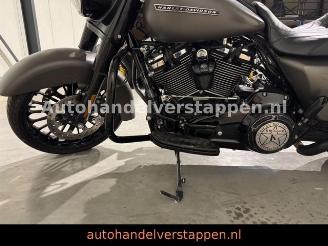 Harley-Davidson Road King Special - Krugger picture 16
