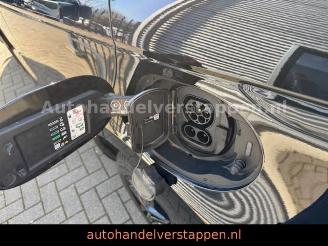 Land Rover Range Rover Evoque R-Dynamic SE P300e picture 42