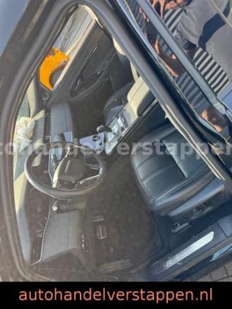 Land Rover Range Rover Evoque R-Dynamic SE P300e picture 24