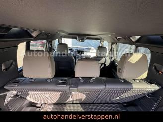 Land Rover Defender 110 X-Dynamic SE 3.0L Diesel 183KW picture 11