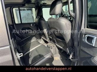 Jeep Gladiator Overland 4WD Launch Edition picture 19